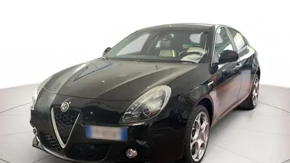 Nero Usata 2017 Alfa Romeo Giulietta Super Due volumi | 15.900 € (Molto cara)