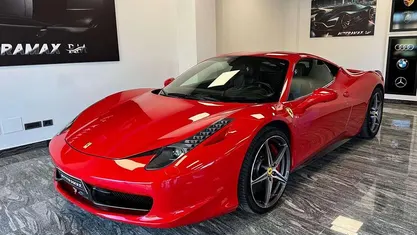 Usata Ferrari 458 570 CV (419 kW) 2012 Rosso Coupé