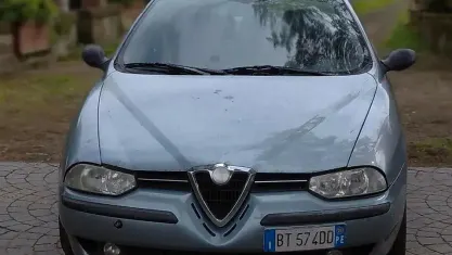 Usata Alfa Romeo 156 116 CV (85 kW) 2001 Grigio Berlina