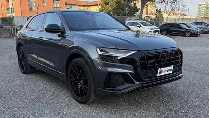 Usata Audi Q8 Sport 286 CV (210 kW) 2019 Grigio SUV