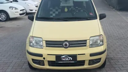 Usata Fiat Panda Dynamic 60 CV (44 kW) 2008 Giallo Utilitaria
