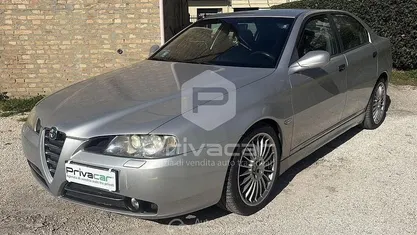 Usata Alfa Romeo 166 Exclusive 185 CV (136 kW) 2006 Gray Berlina