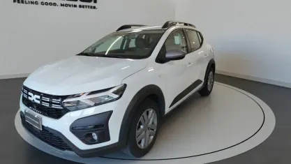 Usata Dacia Sandero Expression 101 CV (74 kW) 2023 Bianco ghiaccio Berlina