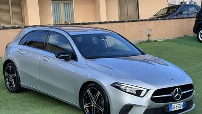 Argento Usata 2021 Mercedes A180 Tre volumi | 23.000 € (Buon prezzo)