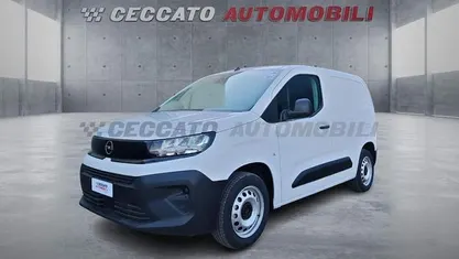 Bianco Nuova 2025 Opel Combo S Tre volumi | 25.300 € (Buon prezzo)