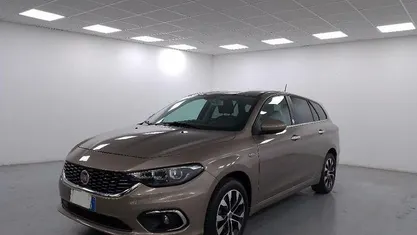 Usata Fiat Tipo Business 120 CV (88 kW) 2020 Grigio Station wagon