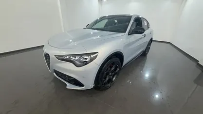 Nero Nuova 2025 Alfa Romeo Stelvio Veloce SUV | 49.990 € (Buon prezzo)