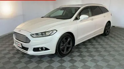 Usata Ford Mondeo Business Edition 180 CV (132 kW) 2016 Bianco Station wagon
