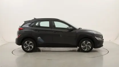 Usata Hyundai Kona 141 CV (103 kW) 2023 Grigiogrigio SUV