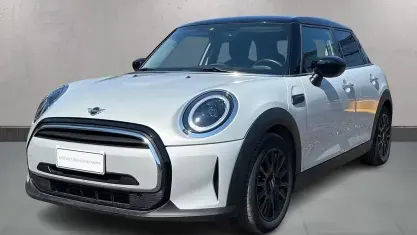 Usata Mini Cooper 136 CV (100 kW) 2022 White silver metallic Utilitaria