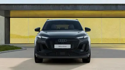 Nuova Audi Q6 e-tron Performance 239 kW (326 CV) 2026 Grigio magnete SUV