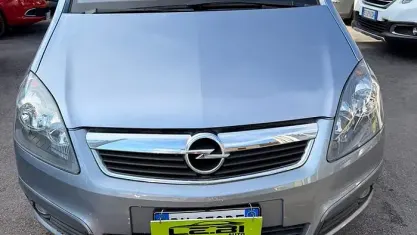 Usata Opel Zafira Cosmo 120 CV (88 kW) 2008 Grigio Monovolume