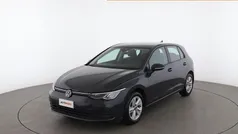 Usata 2022 VW Golf VIII Life Tre volumi | 22.099 € (Buon prezzo)