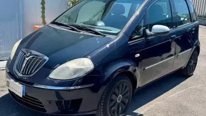 Usata Lancia Musa 77 CV (56 kW) 2010 Bluazzurro Monovolume