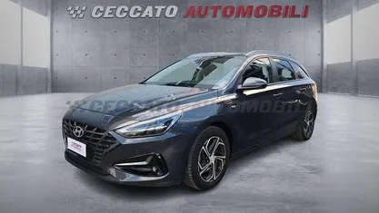 Grigio Usata 2023 Hyundai i30 Prime Station wagon | 13.468 € (Buon prezzo)