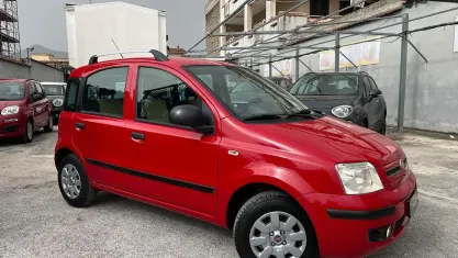 Usata Fiat Panda Dynamic 60 CV (44 kW) 2010 Rosso Utilitaria