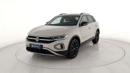 Usata VW T-Roc Style 116 CV (85 kW) 2022 Grigio metallizzato SUV