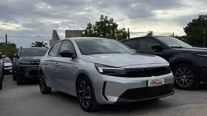 Usata Opel Corsa 101 CV (74 kW) 2025 Utilitaria