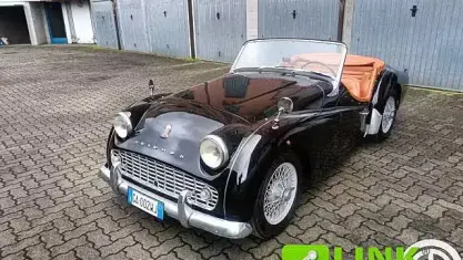 Usata Triumph TR3 90 CV (66 kW) 1950 Nero Cabrio