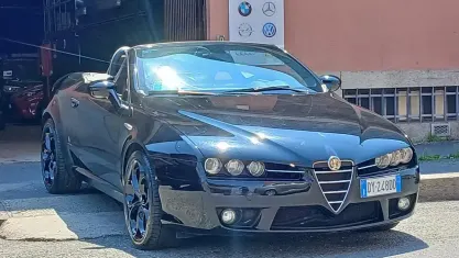 Usata Alfa Romeo Spider 209 CV (153 kW) 2009 Nero Cabrio