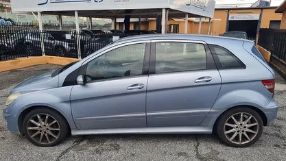 Blu Usata 2006 Mercedes B150 Monovolume | 2990 € (Buon prezzo)