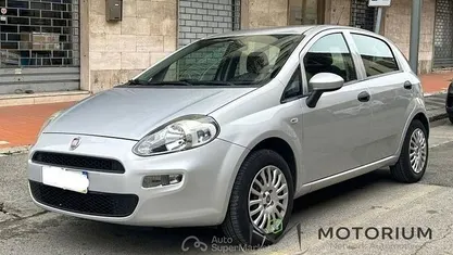 Usata Fiat Punto Lounge 69 CV (50 kW) 2016 Utilitaria
