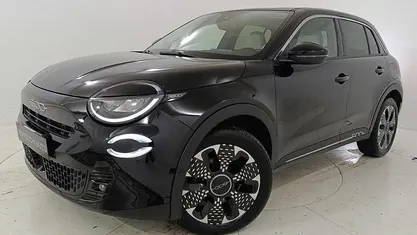 Usata 2025 Fiat 600 La Prima SUV | 21.900 € (Buon prezzo)