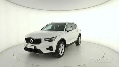 Usata 2025 Volvo XC40 Core SUV | 33.900 € (Buon prezzo)