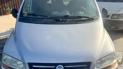 Usata Fiat Multipla Emotion 103 CV (75 kW) 2006 Bluazzurro Monovolume