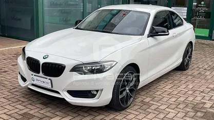 Bianco Usata 2015 BMW 218 Advantage Coupé | 12.890 € (Buon prezzo)