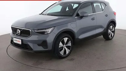 Usata Volvo XC40 Core 211 CV (155 kW) 2023 Grigio SUV