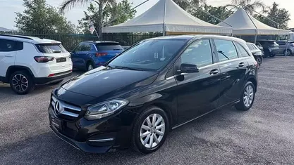 Usata Mercedes B180 Executive 109 CV (80 kW) 2015 Nero Monovolume