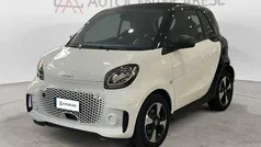Biancotetto nero pastello Usata 2020 Smart ForTwo Electric Drive Passion Due volumi | 10.900 € (Buon prezzo)