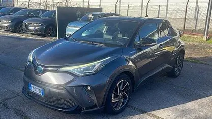 Usata 2020 Toyota C-HR Style SUV | 16.950 € (Buon prezzo)