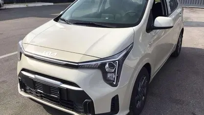 Beige metallizzato Nuova 2025 Kia Picanto Urban Due volumi | 15.490 € (Buon prezzo)
