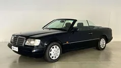 Usata 1995 Mercedes E200 Cabrio | 18.400 €