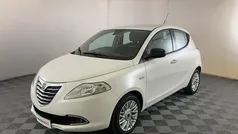 Bianco Usata 2015 Lancia Ypsilon Gold Due volumi | 7499 € (Buon prezzo)