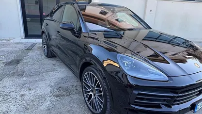 Usata Porsche Cayenne Platinum Edition 340 CV (250 kW) 2022 Nero SUV
