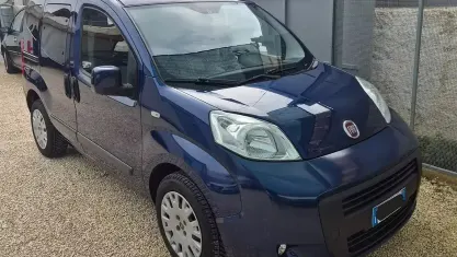 Usata Fiat Qubo Trekking 75 CV (55 kW) 2015 Bluazzurro Monovolume