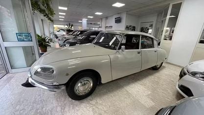 Usata Citroën DS 106 CV (77 kW) 1970 Bianco Berlina