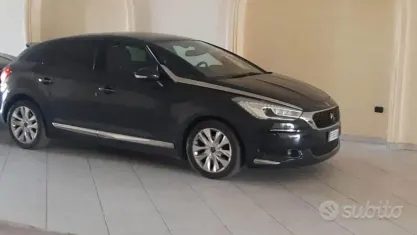 Usata DS Automobiles DS5 So Chic 116 CV (85 kW) 2016 Bianco Utilitaria