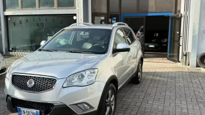 Usata SsangYong Korando 175 CV (128 kW) 2012 Grigio SUV