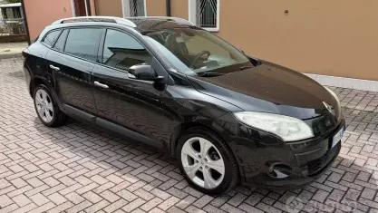 Usata Renault Mégane GrandTour 110 CV (80 kW) 2010 Nero Station wagon