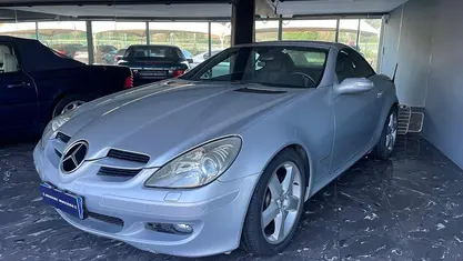 Usata Mercedes SLK200 163 CV (119 kW) 2006 Argento Cabrio