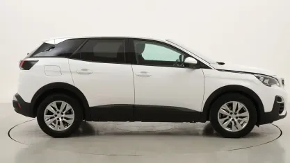 Usata Peugeot 3008 Active 131 CV (96 kW) 2020 Biancobianco SUV