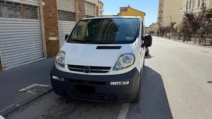Usata Opel Vivaro 145 CV (106 kW) 2006 Monovolume