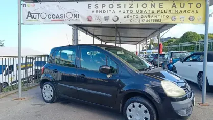 Usata Renault Modus Dynamique 75 CV (55 kW) 2009 Nero Monovolume