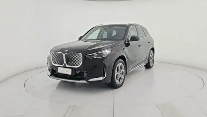 Begagnad BMW iX1 xLine 150 kW (204 HK) 2025 Svart SUV