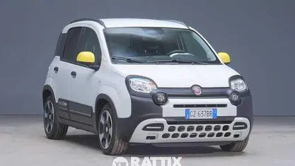 Usata Fiat Panda Cross Cross 70 CV (51 kW) 2025 Utilitaria