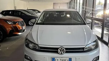 Bianco Usata 2019 VW Polo Trendline Tre volumi | 15.500 € (Buon prezzo)